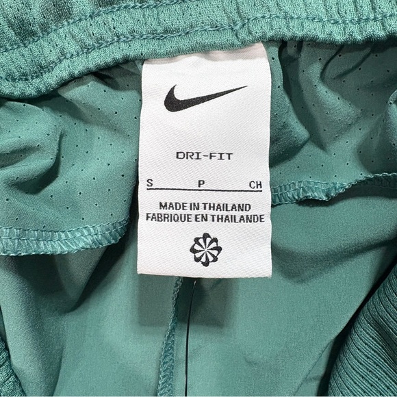 NWT Nike Men's Size Small Culture Of Football 5" Dri-Fit Soccer Shorts - Picture 7 of 9